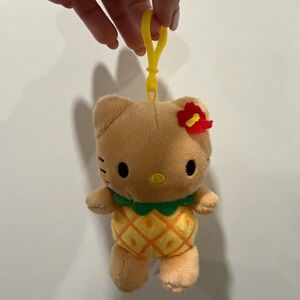 🍍 Sanrio Hello Kitty Pineapple Plush Keychain / Hawaii Style